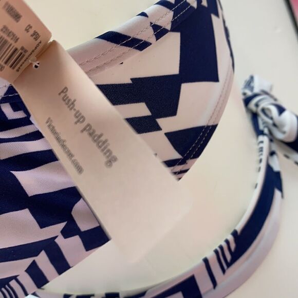 🔥🏖VICTORIA SECRET  swimsuit  just top 34DD push-up  New #7 - Picture 10 of 10